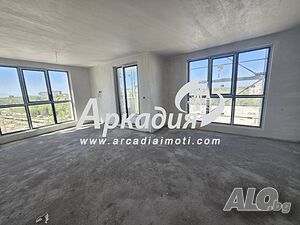 Нов Тристаен пред АКТ 15 - кв. Кършияка