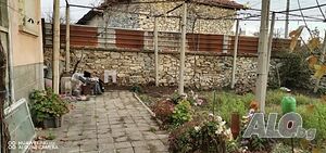 Продава се къща в Кв. Сушица Гр. Карлово