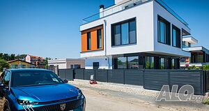 Бутикова къща в с. Лозенец, местност Тарфа