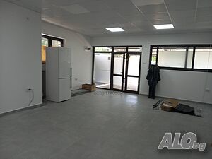 търговско помещение подходящо за склад