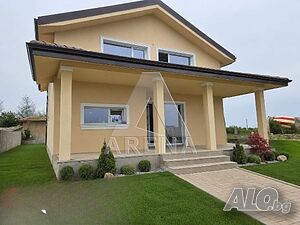 234 кв.м РЗП 520 кв.м двор