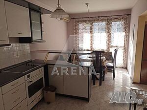 Тристаен апартамент 104 кв.м Тухла 1999 г. 4 етаж Непоследен