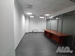 Давам под наем помещения в ж.к. Гео Милев