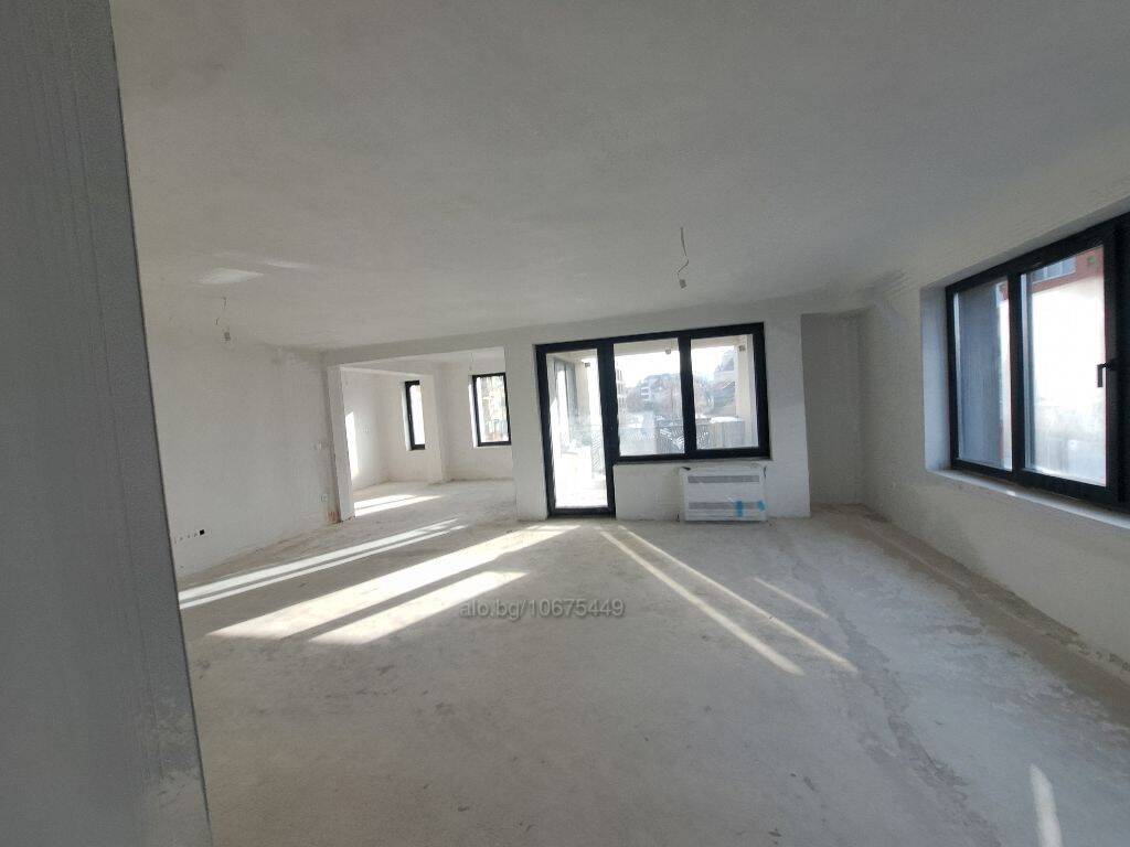 🏡Продавам 4-стаен в Манастирски ливади - запад