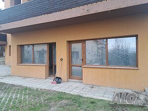 🚚Дава под наем две помещения за склад в Карпузица
