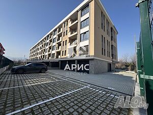 Тристаен апартамент в нова жилищна сграда с Акт 16