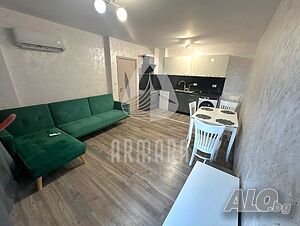 Двустаен в Смирненски