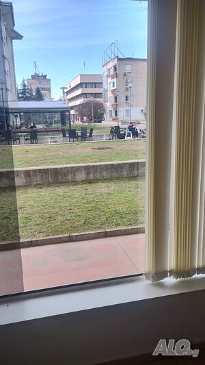 Магазин под наем в Сити център