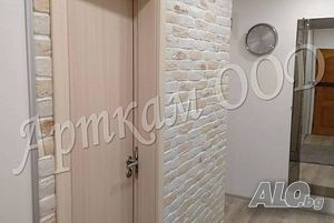 Коридора облицовка с тухла и камък