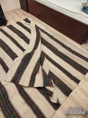 Античен 100 годишен килим
