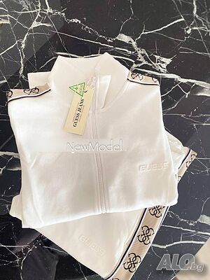 Висококачествени дамски екипи guess