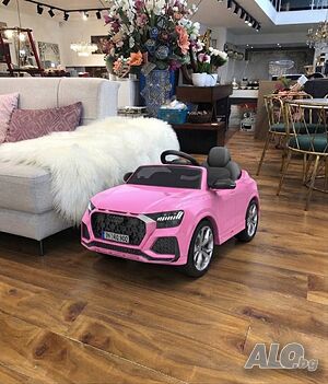 Детска акумулаторна кола Audi RS Q8 12V