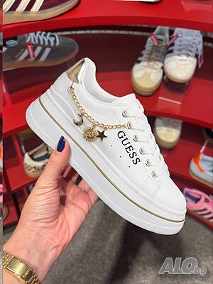 Дамски кецове guess