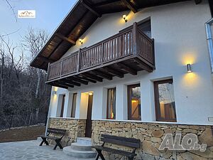 Новопостроена двуетажна къща в с. Радковци / област В. Търново