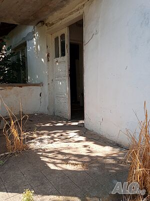 Продажба на къща в село Ловец и село Борово