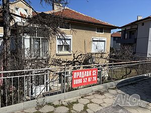 Продавам Къща в квартал Долни Воден