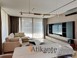 Тристаен апартамент под наем 121 кв.м Обзаведен
