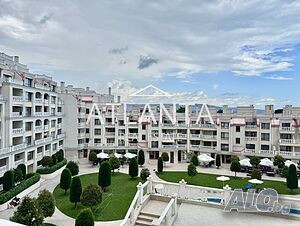 Луксозен Двустаен апартамент в престижния комплекс Varna South Bay Beach Residence - гр. Варна