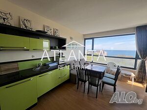 Тристаен апартамент 91 кв.м Тухла 2010 г. 4 етаж Непоследен