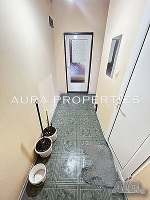 Двустаен апартамент 62 кв.м Панел 1990 г. 6 етаж Непоследен