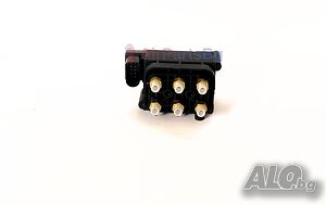 Клапанен блок нов за AUDI Q7 Touareg Cayenne Cherokee 68087233AA