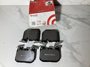 Спирачни накладки BREMBO за БМВ / BMW X1 F48, X2 F39, Серия 1 F40, Серия 2 F44 и i8