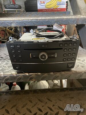 Радио CD плеър Mercedes C-Class W204. A2048700594.