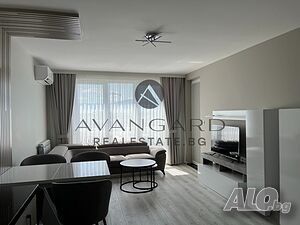 Дизайнерски двустаен/ Смирненски