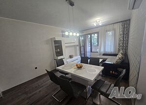 Нов, тристаен, обзаведен апартамент до билкова аптека.