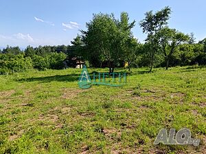 Парцел 796м2 с. Погумер южен склон Стара планина, 16км от център София