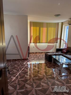 Тристаен апартамент под наем в Редута