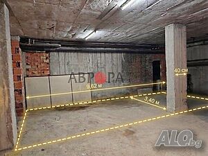 Голям гараж за 2 автомобила в самия център на Несебър