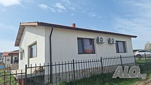 Продавам къща в гр. Каблешково