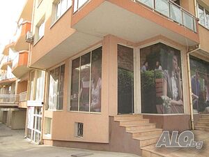Магазин/офис под наем в централната част на град Велико Търново.