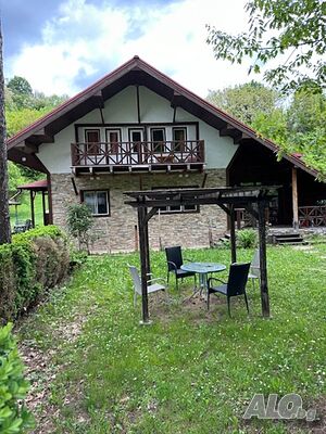 Продажба Къща гр. Елена - с. Дрента 2200m²