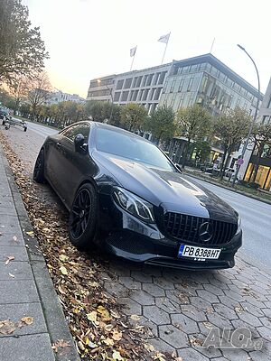 Mercedes-Benz E Class coupe