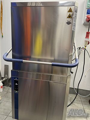 Професионална конзолна съдомиялна Electrolux