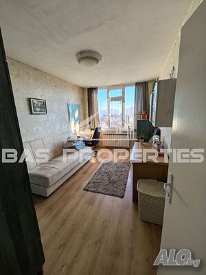 Тристаен Апартамент в Красна Поляна 3, София - Панорамни гледки