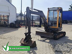 Мини багер Volvo ECR28