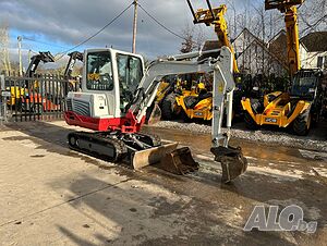 Takeuchi TB228 (2013) - Мини верижен багер