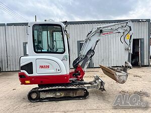 Takeuchi TB225 мини верижен багер: