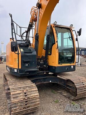 Верижен багер Hyundai HX 130 LCR