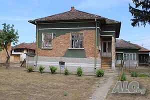 Продавам къща с двор с. Антимово, общ. Видин