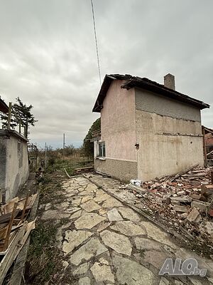 Масивна къща вилни зони м. Гюргюнлюка