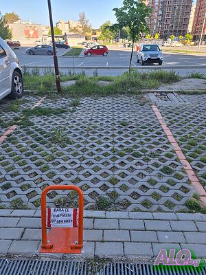 Паркомясто (кв. Южен), ул. Македония 99
