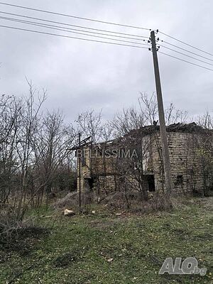 ЕКСКЛУЗИВНО! Парцел със стара постройка, с. Върбак, обл. Шумен