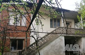 Къща до Кюстендил