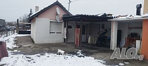Едноетажна къща в ж.к. Надежда 3! Тиха и спокойна локация!