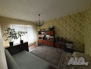 Двустаен апартамент за ремонт! ж.к. Ботунец!