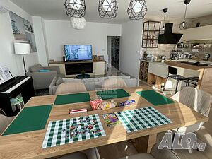 Петстаен апартамент с гледка към море в Айвазовски парк ID: 2149
